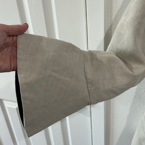 CO Peplum Cuff Jacket, RTR - Picture 9 of 12